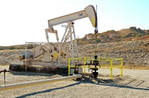 SantaMariaEnergy-oil-drilling-pump-steam-injection-heavy-oil-Careaga-field-wells-pad-Orcutt-fracking-Missionandstate02